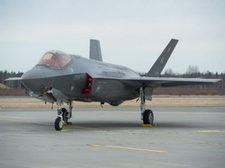 Ada Masalah Oksigen, Puluhan Jet Siluman AS Diistirahatkan