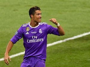 Mendatangkan Ronaldo Akan Hadirkan Masalah untuk Bayern