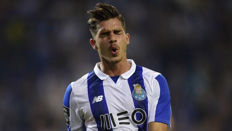 Milan Resmi Dapatkan Andre Silva Milan Resmi Dapatkan Andre Silva
