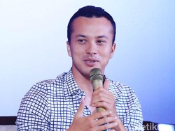 Nicholas Saputra Buka-bukaan Alasan Unggah Foto Traveling di Instagram