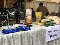 Sembako Dijual Rp 50 Ribu per Paket di Bazar Polda Metro