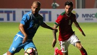 Di babak kedua, Indonesia menciptakan banyak peluang emas lewat aksi Lilipaly. Namun penyelesaian buruk membuat gol tak kunjung tiba. Pool/PSSI.