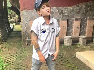 Dicerai Aming, Evelyn Suka-suka Tampil Feminin atau Tomboi