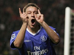 Video: John Terry Gantung Sepatu