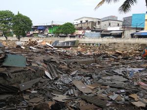 Warga di Kolong Kalijodo Tak Melawan Saat Penertiban, Sudah Berkemas
