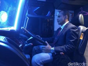 Biar Elegan, Sopir Bus Bertingkat di Aceh Wajib Pakai Jas dan Dasi