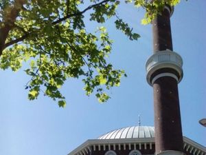 Mengais Berkah Ramadan dan Hikmah Keberagaman di Amsterdam