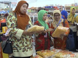 Dinkes Blitar Tarik 357 Produk Obat dan Mamin Tak Layak Konsumsi