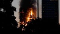 Kebakaran Besar Melanda Apartemen 27 Lantai di London