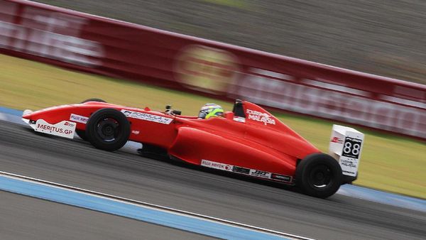 Keanon Santoso Incar Ajang Formula 2