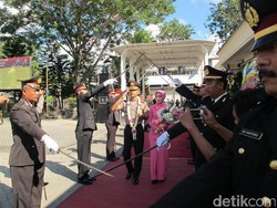Pedang Pora Sambut Kombespol Himawan Bayu jadi Kapolresta Sidoarjo
