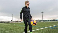 Baru berusia 23 tahu, Alexia Putellas sudah punya banyak prestasi. Bersama Barcelona dia memenangi tiga gelar La Liga Primera dan dua titel Piala UEFA U-17 dalam seragam Timnas Spanyol (Foto: ist)