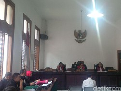 Terungkap di Sidang, Uang Pungli Eks Kepala DPMPTSP Bandung Rp 63,9 Juta