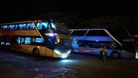 Bus Tingkat Serasa Pesawat Idola Para Pemudik