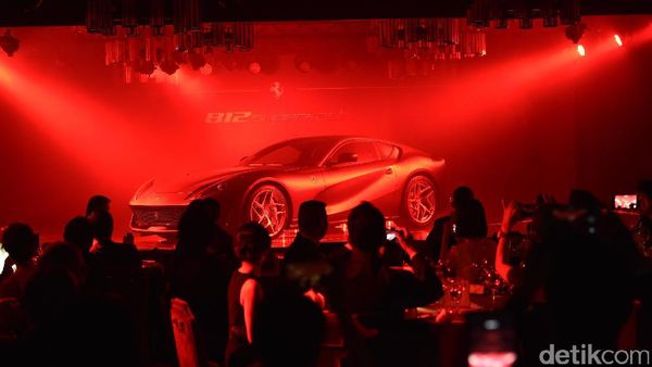 Mobil Terkuat Ferrari Segera Datang ke Jakarta