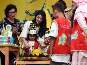 Momen Perayaan Ulang Tahun ke-34 Karenina Sunny