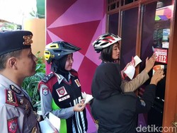 Bersepatu Roda, Satpoltik dan Srikandi Polrestabes Sosialisasi 112