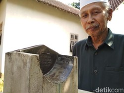 Melihat Penanda Waktu Salat dan Kiblat dengan Jam Matahari