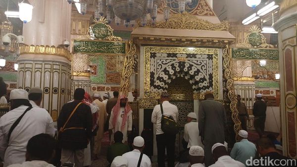 Masuk ke Surga di Masjid Nabawi