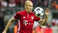 Bicara Bayern Munich tentu belum lengkap tanpa membicarakan Arjen Robben. Meski berumur 34 tahun, Robben masih diandalkan di lini serang dengan torehan 13 gol dari 34 laga musim lalu (Foto: AFP PHOTO / Odd ANDERSEN)