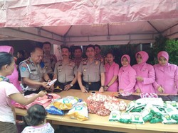 Bantu Warga Penuhi Kebutuhan Ramadan, Polres Jakpus Gelar Pasar Murah