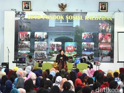 Ratusan Anak Asuh Pemkot Surabaya Dapat Beasiswa Hingga Kuliah