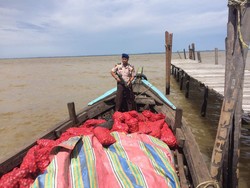 Polair Bengkalis Amankan Bawang Merah Selundupan dari Malaysia
