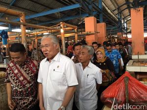 Mendag: Saya Tak Bisa Injak Kaki Pedagang Pasar Tradisional Mendag: Saya Tak Bisa Injak Kaki Pedagang Pasar Tradisional