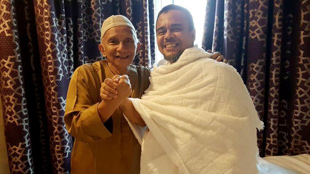 Rentetan Perlakuan Ganjil Terhadap Rizieq di Mekah Versi FPI