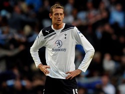 Peter Crouch berkostum The Reds pada 2005 sampai 2008 dengan penampilan 134 kali. Pada 2009 dia hengkan ke Tottenham dan bermain 93 kali sampai 2011. (Foto: Shaun Botterill/Getty Images)
