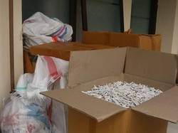 Timbun Ratusan Ribu Rokok Ilegal, Rumah di Malang Digerebek