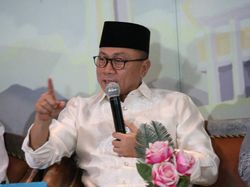 Ketum PAN Zulkifli Hasan Temui Presiden Jokowi di Istana