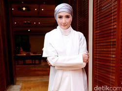 Sebut Andhika Pratama, Cara Inneke Koesherawati Bangunkan Anak Sahur