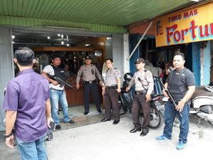 Cegah Kejahatan, Polisi Patroli ke Toko Mas hingga Bank di Medan Cegah Kejahatan, Polisi Patroli ke Toko Mas hingga Bank di Medan