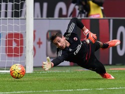 Milan Pertahankan Donnarumma Sampai Kontraknya Selesai