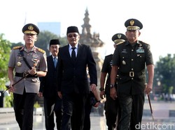 Djarot akan Tambah Personel Satpol PP untuk Tertibkan SOTR