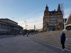 Ramadan di Liverpool: Kebersamaan di Malam Singkat & Liga Champions