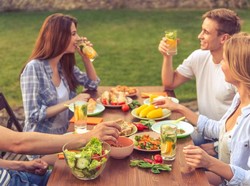 Ngobrol Soal Makanan Ternyata Bisa Bikin Tubuh Lebih Sehat