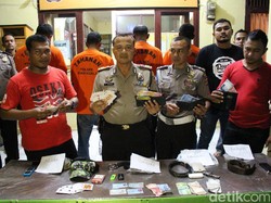 Berjudi Kartu di Bulan Puasa, 4 Pria di Aceh Ditangkap