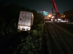 Ada Kecelakaan Truk, Arus Lalu Lintas Tol Karawaci Macet