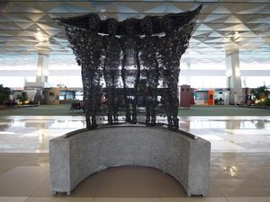 Ini Koleksi Patung Nyoman Nuarta di Bandara Soetta