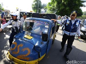 Dishub DKI Siapkan Uang Muka Murah agar Pengemudi Bemo Beralih