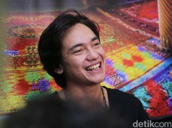 Adipati Dolken: Lebaran Gue Nggak Menarik