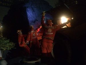 Ada Truk Mogok, Tol Cikunir Tersendat 3 Kilometer