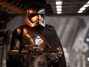 Ini Sosok Captain Phasma dalam Komik Ini Sosok Captain Phasma dalam Komik
