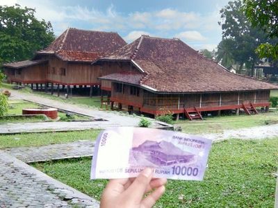 Mengintip Rumas Limas yang Ada di Uang Rp 10 Ribu