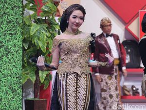 Gisel Cantik Berkebaya, Kate Middleton Tampak Happy