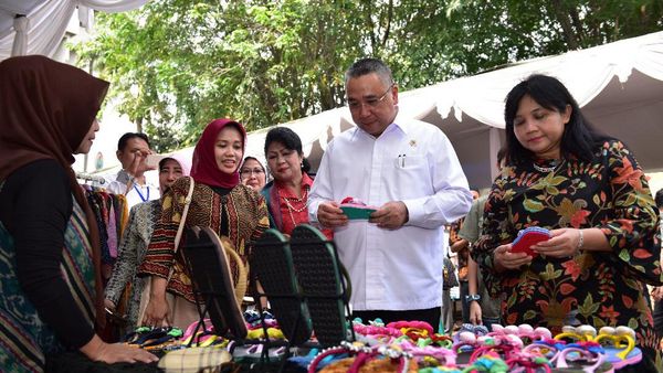Kemendes PDTT Gelar Pasar Murah