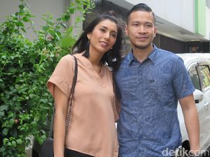 Tyas Mirasih akan Menikah, Robby Abbas Beri Selamat