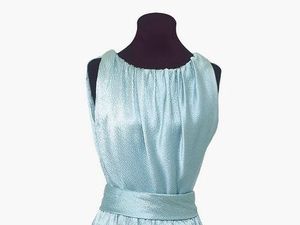 Gaun Givenchy Audrey Hepburn Dilelang Rp 169 Juta